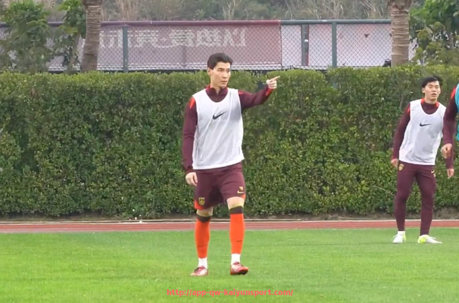 开云体育官网app下载-詹姆斯·哈登在火箭队迎来新帮手助力球队提升战斗力